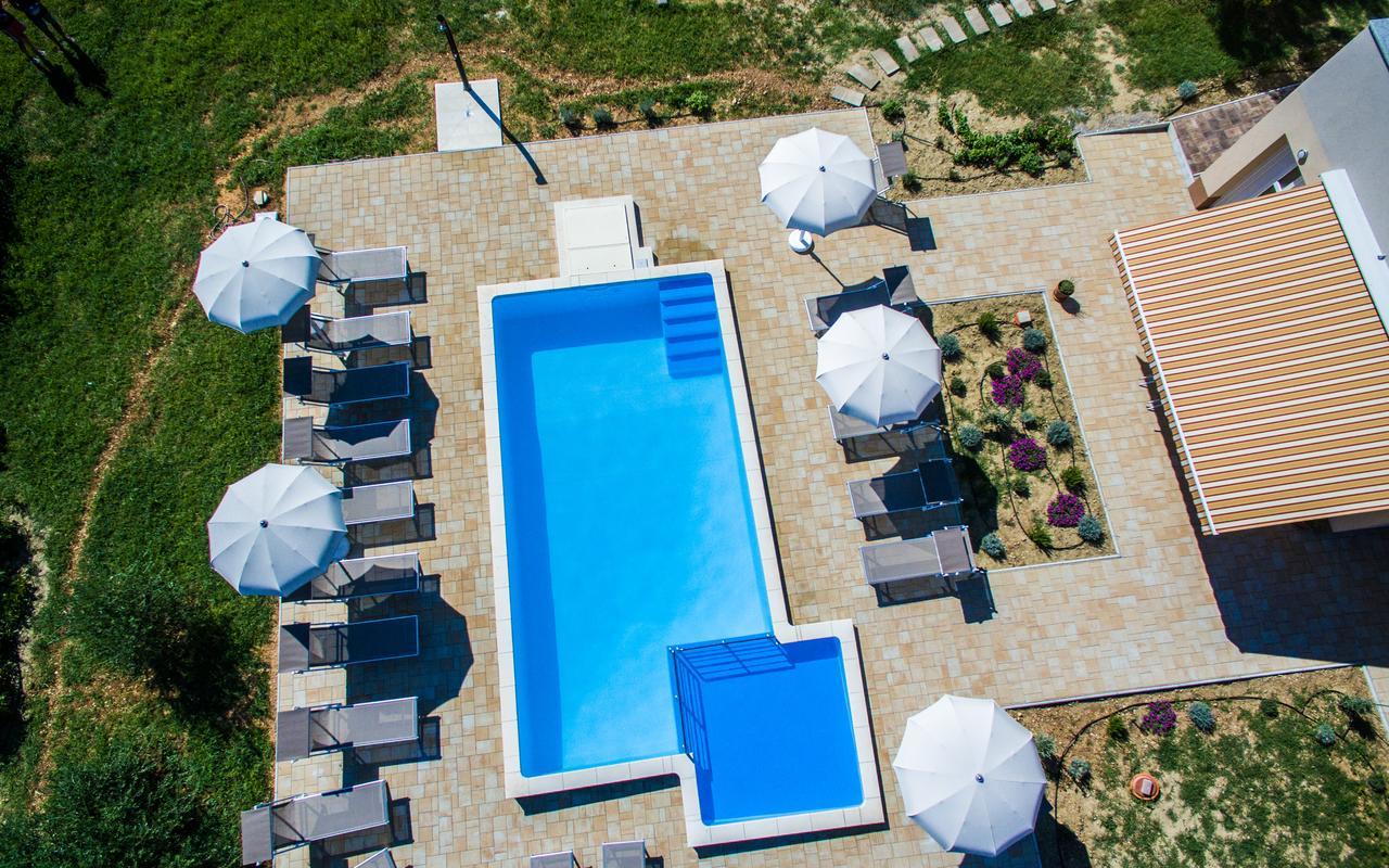 Apartments Viktorija 2 Baska  Luaran gambar