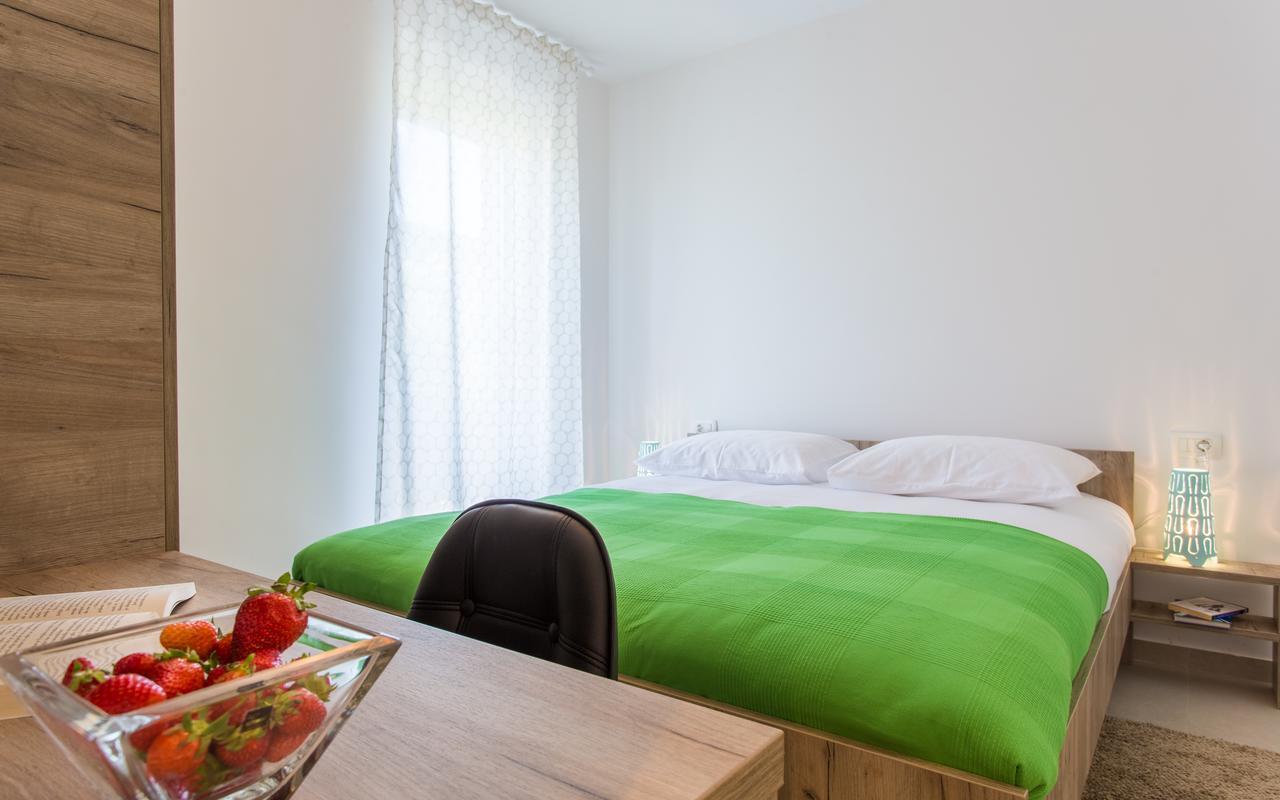 Apartments Viktorija 2 Baska  Luaran gambar
